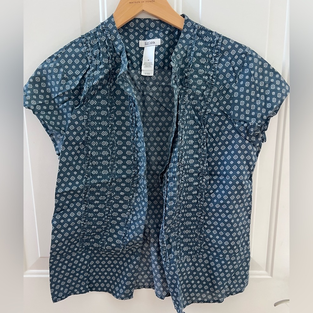 Liz & Co. Navy Diamond Print Blouse